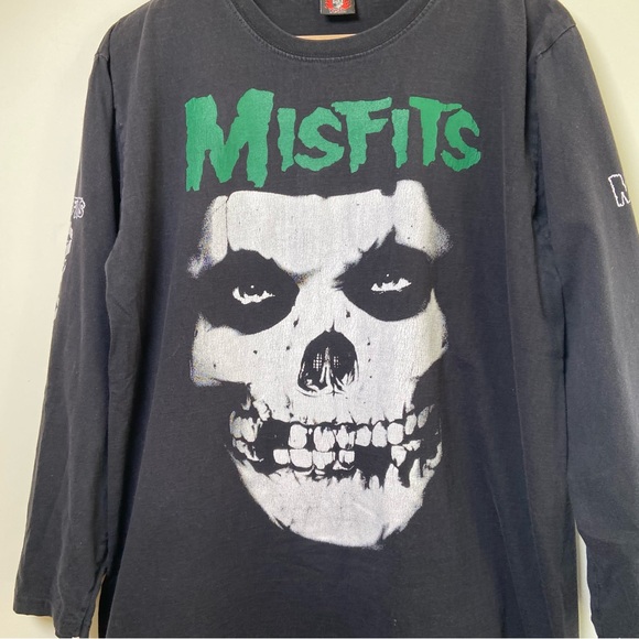 Vintage Misfits Long Sleeve Shirt - Picture 7 of 9